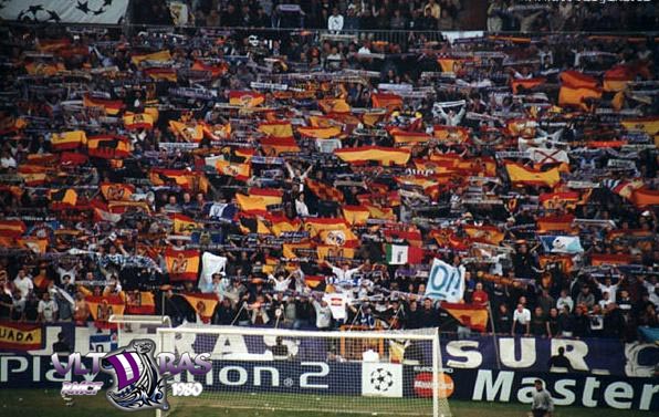 Ultras Sur Real Madrid - Lyon 10-03-2010 Tifo - YouTube