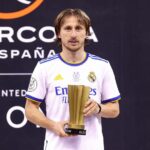 Modric, MVP de la Supercopa de España 2022. Golazo de la final y una cátedra de fútbol en todo el torneo.
