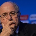 BLATTER DIMITE COMO PRESIDENTE DE LA FIFA