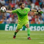 Casillas fue silbado por parte del Bernabeu aplaudido por la grada Minuto 93′