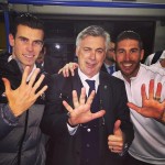 Ancelotti, Bale y Ramos celebraron con una selfie el récord de 16 triunfos consecutivos