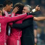 Ancelotti y los jugadores,una piña