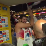 VÍDEO: Mirotic rompe una bandera serbia y se ve obligado a disculparse
