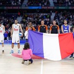 El Palacio de los Deportes guardó un minuto de silencio por los Atentados de París