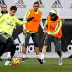 Intenso entrenamiento, con balón, del Real Madrid. Tercera sesión del ZIDANETEAM con vistas a su debut ante el Depor