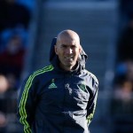 6000 madridistas arroparon a Zidane en su primer entrenamiento al frente del Real Madrid