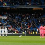 El Bernabéu guardó un minuto de silencio por las víctimas del accidente aéreo de Colombia