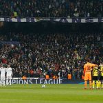 El Santiago Bernabéu tributó un minuto de silencio por la muerte de Jensen