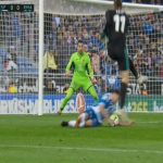 Sanchez Martínez se comió un clarísimo penalti de Víctor Sánchez a Bale