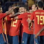 España debutará de azul claro ante Portugal