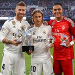 Keylor, Ramos y Modric ofrecieron sus premios recibidos en la gala UEFA al Santiago Bernabéu