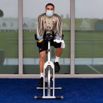 Cuarta sesión semanal de entrenamientos: Entrenamiento físico con los jugadores en bici estáticas.