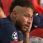 Las lágrimas de Neymar y su mala decisión de marcharse al PSG