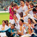 Hace 19 años, se ganó la 6ª Supercopa de España, la primera de Figo y Zidane en el Real Madrid.