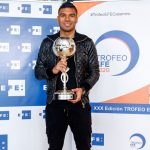 Casemiro recibe el trofeo EFE al Mejor Jugador Iberoamericano de 2020
