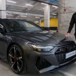 Audi entrega los vehículos oficiales a la primera plantilla de fútbol
