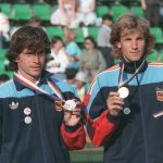 27ª MEDALLA (Seúl 1988). PLATA en Tenis (Dobles Masculinos) LA IMPORTANCIA DE ESA MEDALLA