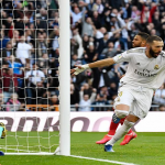 CRÓNICA: ATM-RMA. El Real Madrid rescata un punto en un derbi protagonizado por Hernández Hernández