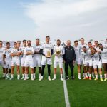 Benzema y Courtois comparten con el equipo el Balón de Oro y el Trofeo Yashin