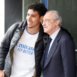 Florentino Pérez ya está en Londres para presenciar esta noche el encuentro entre el Chelsea y el Real Madrid