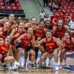 España logra la medalla de Bronce en el europeo sub 20 femenino de basket tras arrasar a Serbía por (36-94).