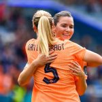 Países Bajos, rival de España en Cuartos de Final. USA cae eliminada, por primera vez, en Octavos del mundial de fútbol femenino.