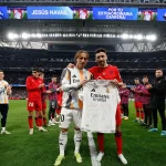 El Santiago Bernabéu homenajea a Jesús Navas en el último partido de su carrera profesional