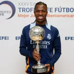 Vinicius recibe el Trofeo EFE al Mejor Jugador Iberoamericano de 2024