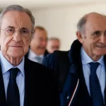 Florentino Pérez, con el equipo en Valencia